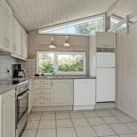 Awesome Home In Lokken With Sauna * Løkken