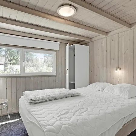 Awesome Home In Lokken With Sauna * Løkken