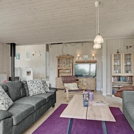 Awesome Home In Lokken With Sauna Hébergement de vacances